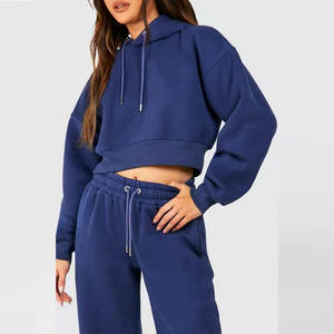 Conjunto de Sudadera Corta y Pantalones Deportivos Cómodos para Mujer, Conjunto Deportivo Corto Personalizado para Entrenamiento - Product Image 4