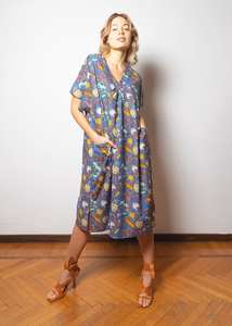 Vestido Kaftan de Algodón Azul con Estampado a Mano, Diseño Floral Blanco y Amarillo, Moda de Verano - Product Image 2