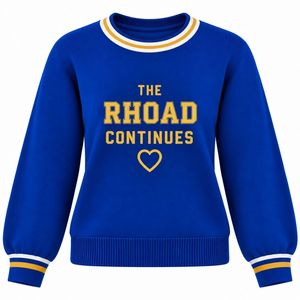 เสื้อสเวตเตอร์คอวีสำหรับผู้หญิง แขนยาว ปักอักษรตามสั่ง สำหรับฤดูหนาว สไตล์ลำลอง เหมาะสำหรับชุดนักศึกษาหรือชมรม - Product Image 1