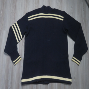 Breathable Design Products Long Sleeve True Vintage 60s 100% Wool Varsity Cardigan Sweater Size Large 1960s - Product Image 4