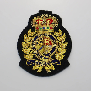 Patch brodé fait main, service OEM avec logo personnalisé, designs sur mesure et approvisionnement en gros pour les marques mondiales - Product Image 1