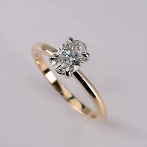 Anillo de Compromiso Solitario Minimalista de Oro de 18K/14K/10K con Diamante Cultivado en Laboratorio de Corte Ovalado de Lujo de 3.00 Ct, Joyería Fina Personalizada al por Mayor - Product Image 1