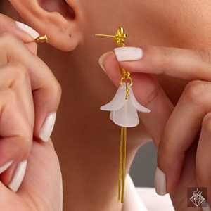 PRAO Anti-deslustre White Gentlewoman Danglers Pendientes colgantes finos - Product Image 1
