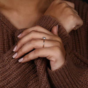 Bague de mariage en diamant Asscher cultivée en laboratoire certifiée IGI Bague de fiançailles et de promesse en or jaune massif 14 carats Cadeaux de style à la mode pour elle - Product Image 6