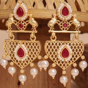 Top Quality Antique Gold-Plated Brass Vintage Plant Design Pear Cut Charm Dangle Earrings with Topaz for <b>Wedding</b> Wholesale - Product Image 2