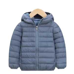 Chaqueta Acolchada Delgada y Transpirable Unisex para Invierno, Cierre de Cremallera, Relleno de Poliéster, Largo Regular - Product Image 2