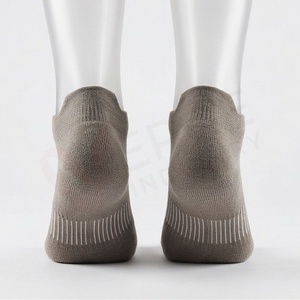 Chaussettes courtes à 5 doigts pour hommes, rayées, tricotées, respirantes, en coton et élasthanne, fines, pour l'été, usage quotidien - Product Image 2