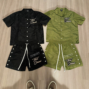 ชุดเซ็ตเสื้อฮู้ดกันลมและกางเกงขาสั้น 2 ชิ้น สีพื้น ไซส์ใหญ่พิเศษสำหรับผู้ชาย ปี 2026  ผ้าฝ้ายออร์แกนิค สไตล์สตรีทแวร์ - Product Image 1