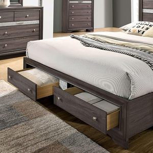 Cama Queen de madera de pino macizo de diseño tradicional con dos cajones para pies Acabado gris duradero - Product Image 5