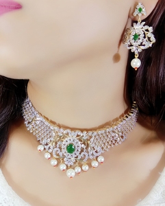 Conjunto de Joyería Nupcial de Moda para Bodas y Compromisos, Collar y Aretes Hechos a Mano en Oro de 24k para Mujeres Indias - Product Image 3