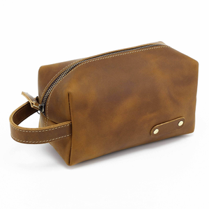 First Layer Cowhide <b>Toiletry</b> Travel <b>Storage</b> Bag Personalized Dopp Kit Custom Logo Genuine Leather Men Clutch Bag. - Product Image 1
