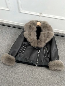 Veste moto en cuir véritable pour femme avec col en fourrure de renard, fermeture éclair, manteau court d'hiver, doublure en fausse fourrure épaisse - Product Image 3
