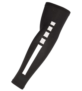 Manchon de bras de cyclisme noir avec bandes réfléchissantes, protection anti-UV pour adultes, protection solaire unisexe pour le sport - Product Image 1