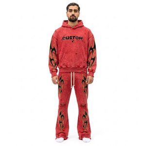 Conjunto Deportivo Rojo con Capucha para Hombre, 100% Algodón, Manga Larga, Corte Holgado, Estilo Urbano con Estampado de Llamas, Cordón Ajustable y Bolsillos Laterales - Product Image 1