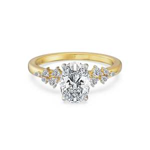 Anillo de Compromiso Ovalado de Moissanita con Piedras Laterales Florales, Bañado en Oro, Engaste Pavé, Anillo de Boda Nupcial de Lujo para Mujer, Ideal para Regalo o Fiesta - Product Image 1