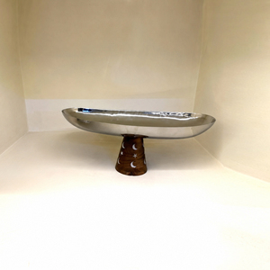 Ensemble de bols de service ovales en aluminium faits à la main avec support en bois incrusté de lune et d'étoiles pour une décoration élégante de la salle à manger et de la maison - Product Image 4
