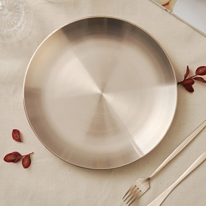 Plato de Cena Redondo Grande de 25 cm de Broncería, Elegante Plato de Servir Tradicional Coreano Forjado a Mano - Product Image 6