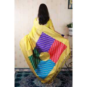 Sari Banarasi en soie douce jaune Elite Weaves avec pallu multicolore et blouse tissée Zari pour femmes 650g - Product Image 3