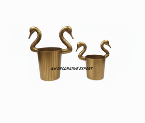 Cubo de Hielo de Aluminio Moderno con Asa de Cisne Negro Mate, Diseño Acanalado Elegante, Personalizable para Bares, Restaurantes, Fiestas en Casa/Bodas - Product Image 5