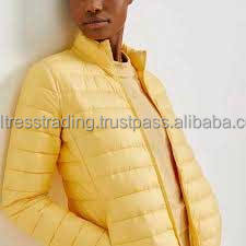 Chaquetas de lona para mujer con relleno de poliéster Diseño transpirable con cordón en la cintura de un solo botón-Precio al por mayor Ropa - Product Image 3