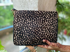 กระเป๋าถือหนังวัวพิมพ์ลายสัตว์แท้คุณภาพสูง, คุณภาพพรีเมียมกระเป๋าถือหนังวัว100% อเนกประสงค์ใส่ข้อมือได้มาก - Product Image 4