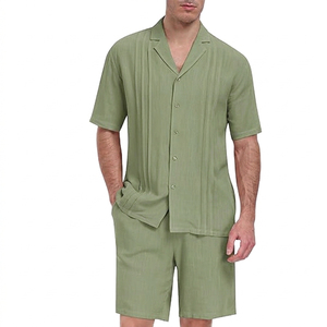 Ensemble d'été deux pièces pour homme en tissu éponge respirant à séchage rapide : chemise boutonnée à manches courtes et pantalon assorti – Idéal pour la plage et les vacances - Product Image 2