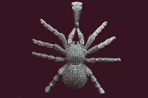 Colgante de Araña con Incrustaciones de Diamantes |   Amuleto Personalizado con Diamante de Laboratorio Moissanite |   Regalo Hip Hop de Plata 925 - Product Image 2