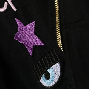 Sweat-shirt à capuche moderne avec fermeture éclair intégrale, tendance, confortable, surdimensionné, style streetwear, parfait pour les hommes, les femmes et les adolescents - Product Image 4