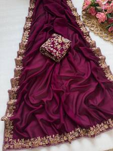 Sari Vichitra de créateur avec broderie C Pallu, motif à séquence codée et bordure découpée, accompagné d'un chemisier Vichitra - Product Image 6