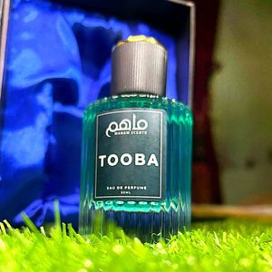 Tooba Eau De Parfum 50ml, Aroma Amaderado y Frutal de Larga Duración y Alta Concentración para Hombre, en Elegante Botella de Vidrio con Atomizador, para Uso Casual y de Oficina - Product Image 4