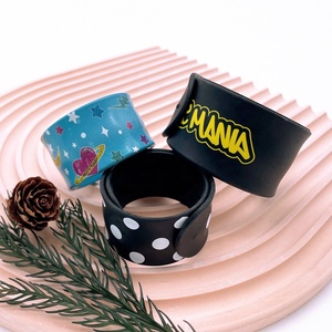 Pulsera de Silicona con Impresión a Color y Logotipo Grabado/En Relieve, Fabricante Marktex, Origen China - Product Image 5