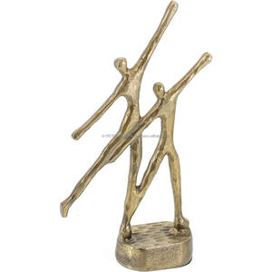 Statue de couple dansant élégant Design moderne en aluminium massif décoration de bureau artisanale indienne beau cadeau pour un usage domestique - Product Image 1