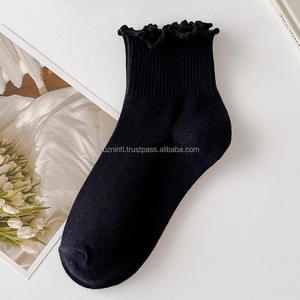 Active Training Ankle <b>Socks</b> with <b>Moisture</b> Control Fabric and Cushioned Heel Toe for Running Workouts - Product Image 4