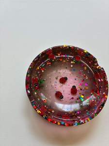 Cendrier élégant en résine avec options de couleurs personnalisées pour la décoration moderne de la maison et accessoires de table pour fumeurs - Product Image 4