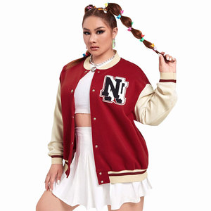Veste universitaire tendance pour femme avec corps en laine, fabrication sur mesure en gros, veste universitaire sportive à manches longues pour femme - Product Image 3