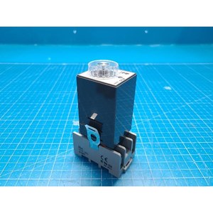 IDEC GT3F + SR2P-05C d'occasion, équipement semi-conducteur de seconde main - Product Image 1