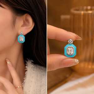 ต่างหูคริสตัลเคลือบสีทองสำหรับผู้หญิง – เครื่องประดับแฟชั่นทรงเรขาคณิต เครื่องประดับแฟชั่นเกาหลี - Product Image 4