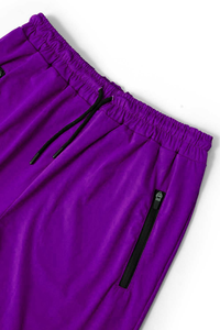 Pantalones Cortos Unisex Morados de Spandex y Poliéster de Secado Rápido con Cordón Ajustable, Bolsillos y Cintura Elástica para Deportes, Gimnasio y Atletismo - Product Image 4