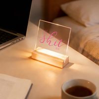 Panneau de table moderne en acrylique transparent avec base en bois, support décoratif pour messages personnalisés, pour la maison et le bureau
