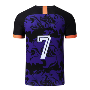 เสื้อฟุตบอลมืออาชีพ ผ้าโพลีเอสเตอร์ทนทาน ชุดฝึกซ้อมกีฬา ผู้ผลิตระดับพรีเมียม รับสั่งผลิตจำนวนมาก - Product Image 2