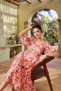 Robe midi élégante à fleurs pour femme, robe décontractée d'été, robe à manches bouffantes courtes, robe fluide pour les vacances, robe de fête tendance pour femme - Product Image 4