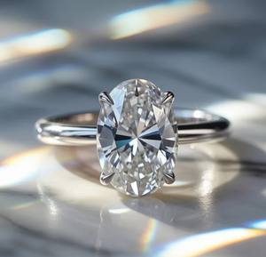 Anillo de Moissanita Opalina con Corte Ovalado, Plata de Ley 925, Brillante, Clásico, para Compromiso, Boda y Fiesta, Anillo para Mujer - Product Image 1