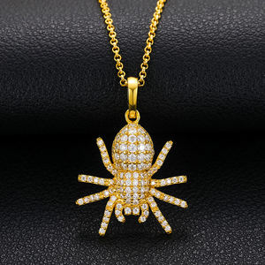 Colgante de Pulpo Chapado en Oro con Microincrustaciones de Cristales de Imitación, Amuleto Hiphop, Joyería Unisex con Temática Animal, Regalo - Product Image 1