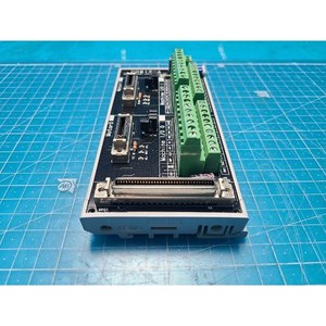 Module de communication EtherCAT COMIZOA COM1-LXT5CM, utilisé comme pièce détachée pour équipement semi-conducteur de génération précédente - Product Image 1