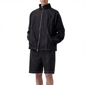 Ensemble deux pièces coupe ample en polyester léger, imprimé logo personnalisé, avec short coupe-vent d'hiver et veste zippée décontractée - Product Image 1