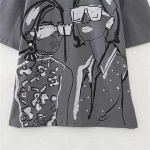 Camisetas de Punto para Mujer con Estampado Personalizado, Fabricante OEM, Tela de Algodón Premium Suave y Cómoda para Marcas de Moda y Pedidos al por Mayor - Product Image 4
