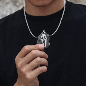 Pendentif Visage d'Épouvante en Moissanite, Breloque Diamantée en Argent Massif Plaqué, Pendentif Visage Scream, Pendentif Personnalisé - Product Image 4