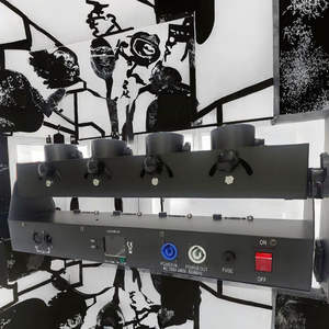 Cañón de Confeti Multicolor Fogsea C300 de 4 Disparos y 6 Canales DMX con Control Remoto Inalámbrico, Diseño Metálico de 300W para Bodas, Fiestas y Espectáculos de DJ - Product Image 2