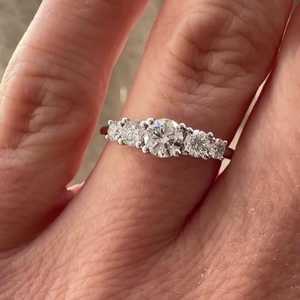 5 Stone Stackable Rings 14k 18k <b>Solid</b> Gold Minimalist Graduated Side Round Lab Grown Diamond Accents Wedding Bands For Women's - Product Image 3