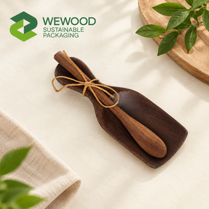 Juego de Cucharas para Servir de Madera Clásicas Hechas a Mano y Ecológicas WEWOOD con Mango Corto y Capacidad de 15 ml, Incluye Bandeja de Madera - Product Image 1